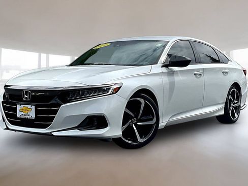 Used 2022 Honda Accord Sport image 3
