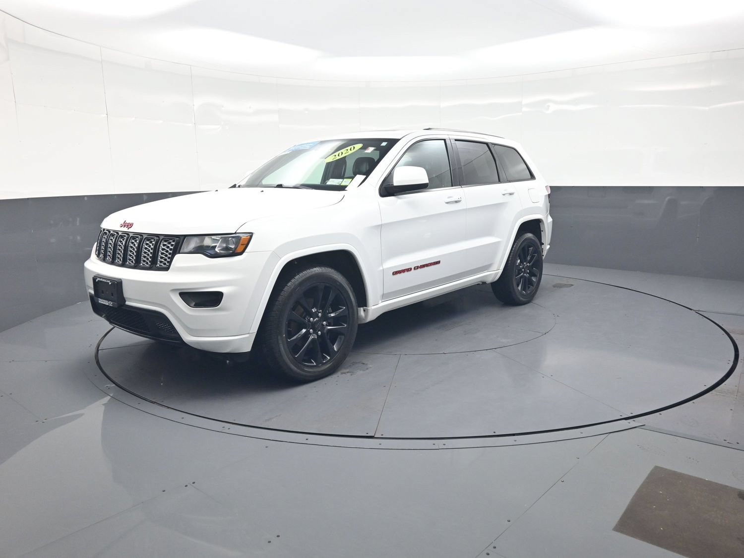 Used 2020 Jeep Grand Cherokee Altitude AWD/4WD image 7