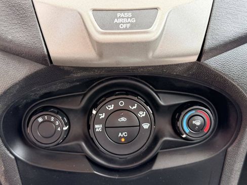 Used 2011 Ford Fiesta SE w/ 202A Rapid Spec Order Code FWD image 16