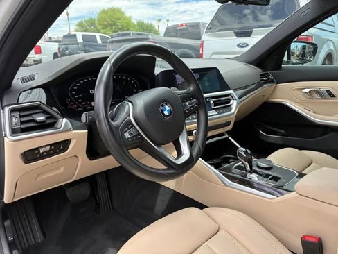 Used 2019 BMW 330i Sedan w/ Convenience Package RWD image 16