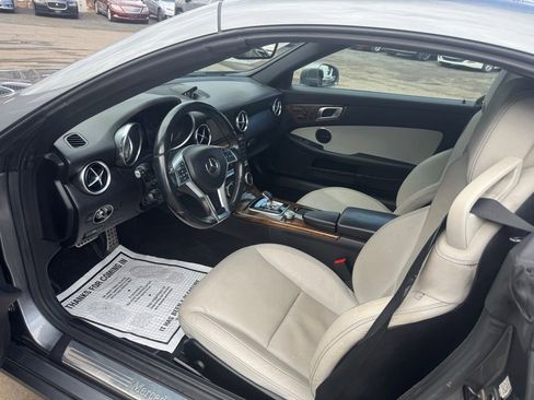 Used 2016 Mercedes-Benz SLK 300 image 29