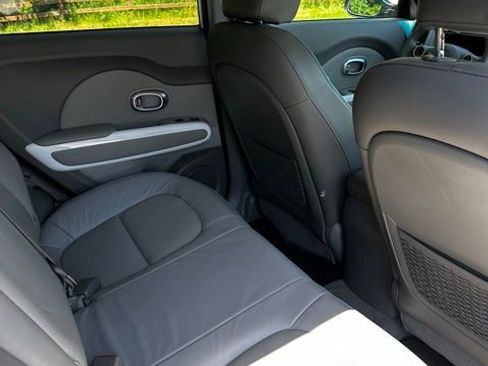 Used 2016 Kia Soul EV + w/ Sun & Fun Package FWD image 18