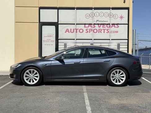 Used 2020 Tesla Model S Long Range Plus AWD/4WD image 5