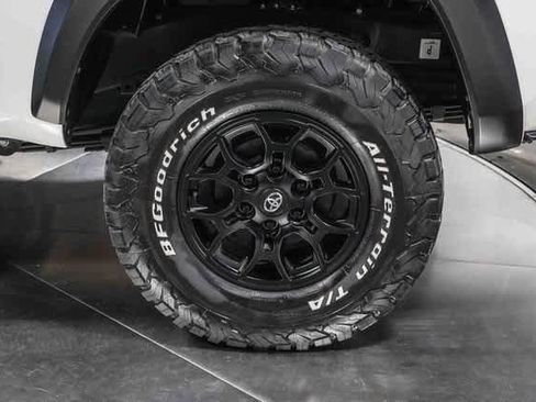 Used 2023 Toyota Tacoma SR5 image 11