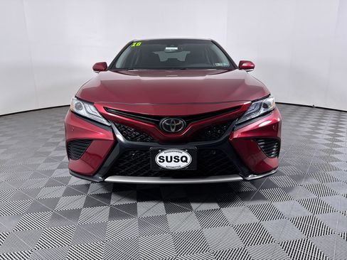 Used 2018 Toyota Camry XSE FWD image 2