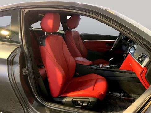 Used 2019 BMW 430i xDrive Coupe w/ M Sport Package AWD/4WD image 8