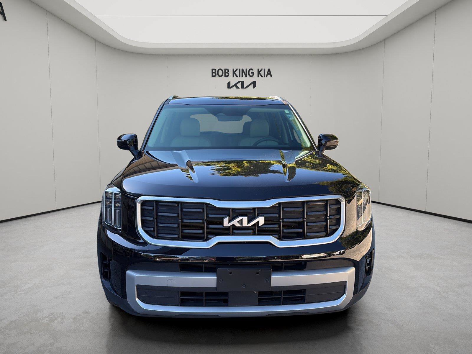 Used 2023 Kia Telluride S w/ S Sunroof Package FWD image 8