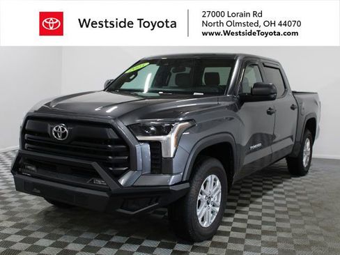 Used 2025 Toyota Tundra SR5 AWD/4WD image 1