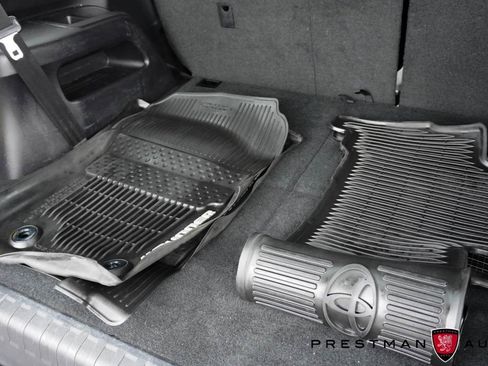 Used 2019 Toyota 4Runner SR5 Premium image 45