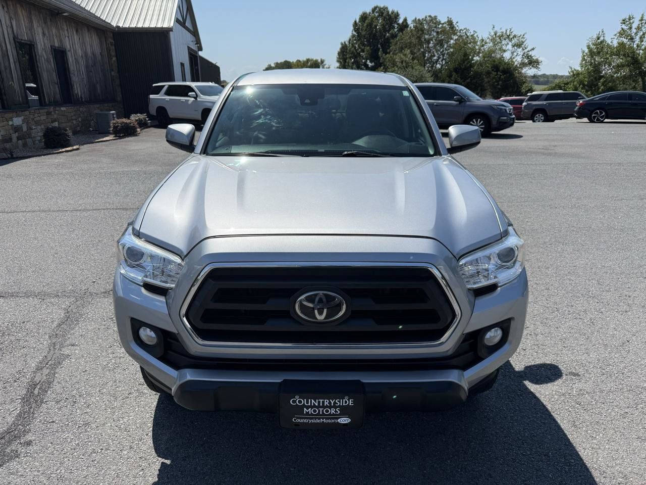 Used 2020 Toyota Tacoma SR5 RWD image 11