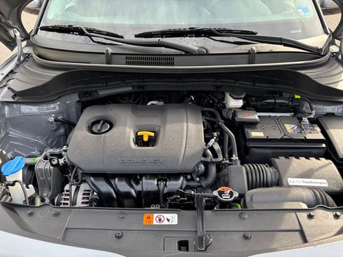 Used 2025 Kia Soul LX w/ LX Technology Package FWD image 31
