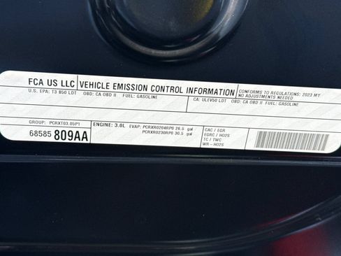 Used 2023 Jeep Wagoneer L Series II RWD image 42