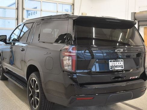 Used 2023 Chevrolet Suburban RST w/ Luxury Package AWD/4WD image 10