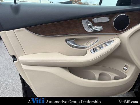 Certified 2022 Mercedes-Benz GLC 300 4MATIC image 16