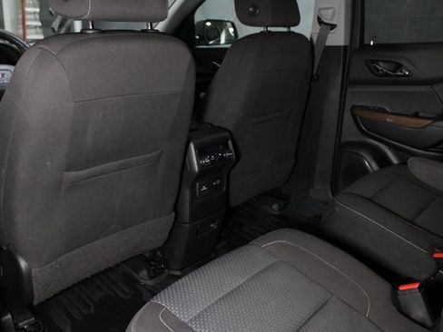 Used 2020 GMC Acadia SLE w/ Driver Convenience Package image 32