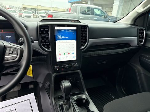 Used 2025 Ford Ranger XL image 19