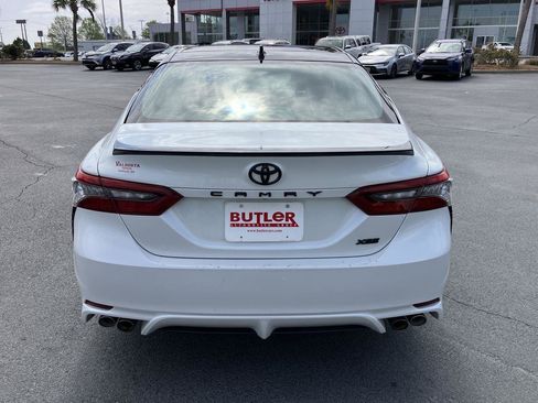Used 2023 Toyota Camry XSE image 4