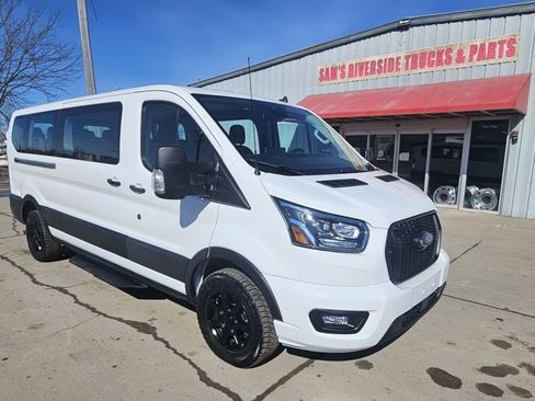 Used 2023 Ford Transit 350 XLT image 3