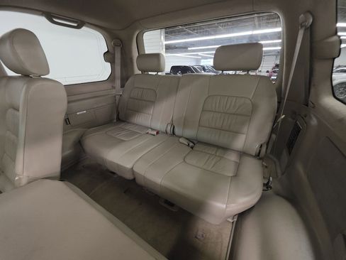 Used 2004 Lexus LX 470 4WD image 21