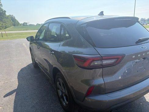 Used 2024 Ford Escape ST-Line w/ Tech Pack #1 AWD/4WD image 13