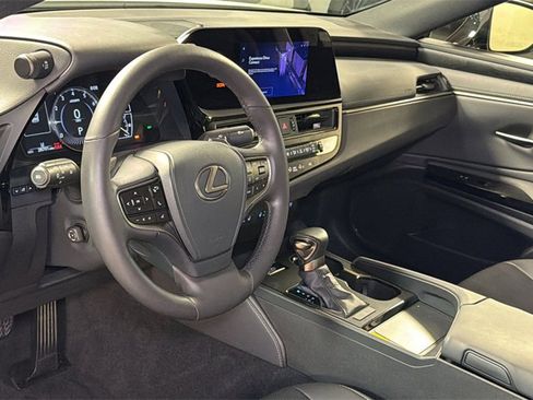 Certified 2024 Lexus ES 350 w/ Premium Package image 27