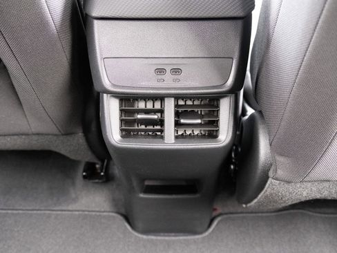 New 2026 Chevrolet Equinox LT w/ Safety and Technology Package AWD/4WD image 14