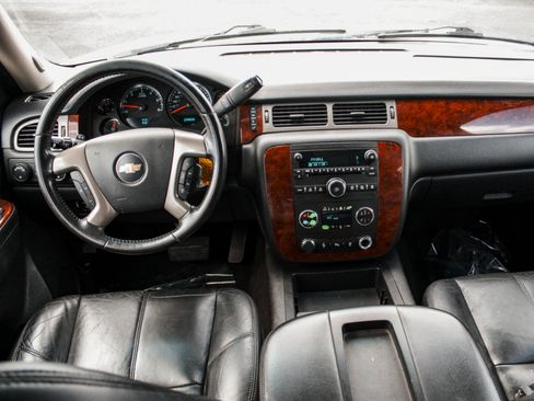 Used 2014 Chevrolet Tahoe LT w/ All-Star Edition AWD/4WD image 23