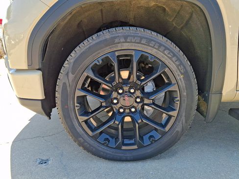 Used 2022 GMC Sierra 1500 Elevation AWD/4WD image 28