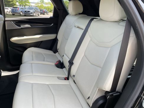 Certified 2024 Cadillac XT5 Sportv w/ Technology Package AWD/4WD image 19