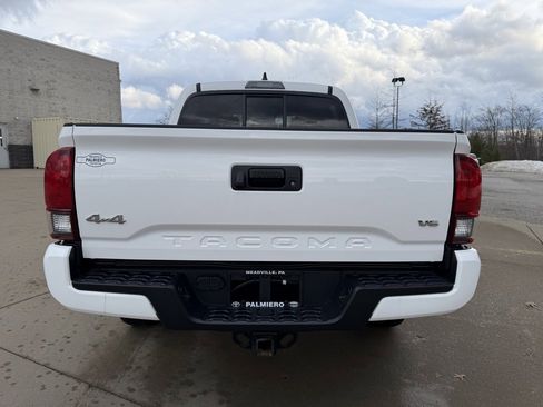 Certified 2022 Toyota Tacoma SR image 4