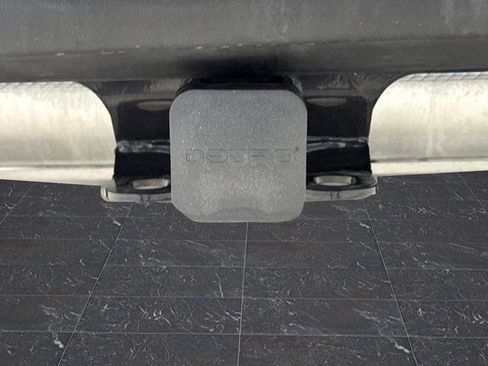 Used 2023 Jeep Wrangler Sport S image 32