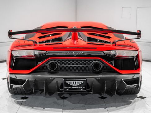 Used 2021 Lamborghini Aventador SVJ AWD/4WD image 8