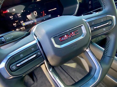 New 2026 GMC Canyon Elevation image 47