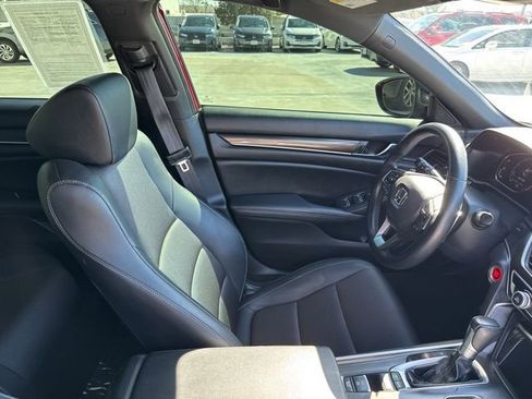 Used 2022 Honda Accord Sport image 11