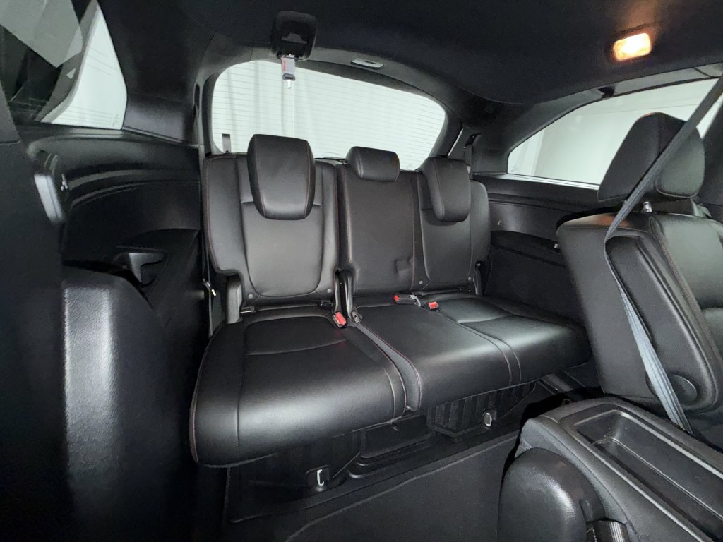 Used 2025 Honda Odyssey Sport-L image 18