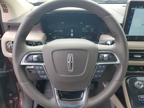 Certified 2023 Lincoln Nautilus Reserve w/ Equipment Group 202A image 14