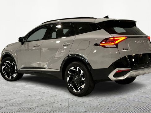 Used 2025 Kia Sportage SX image 4