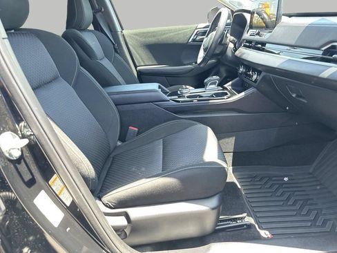 Used 2025 Mitsubishi Outlander ES FWD image 24