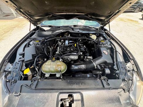 Used 2016 Ford Mustang Premium RWD image 12