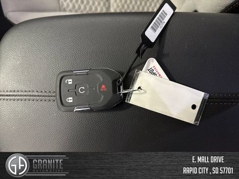 Used 2021 GMC Terrain SLE w/ Driver Convenience Package AWD/4WD image 29