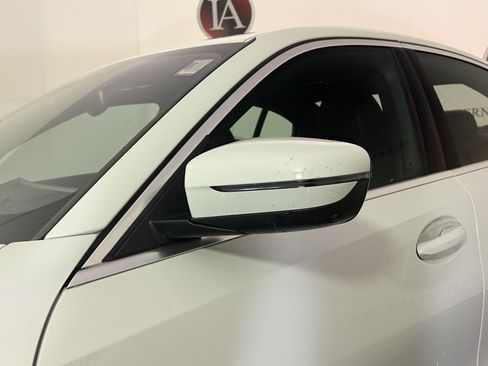 Used 2025 BMW 330i xDrive 330i xDrive w/ M Sport Package image 10