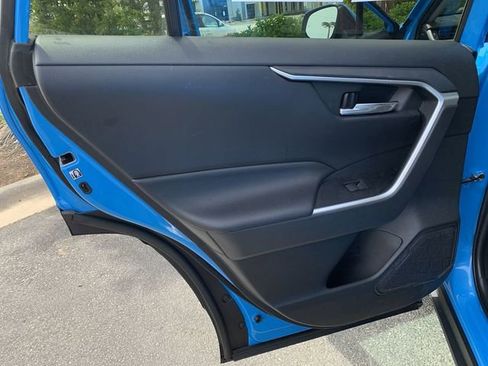 Used 2019 Toyota RAV4 XLE w/ Convenience Package image 15