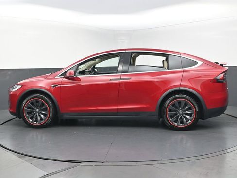 Used 2018 Tesla Model X 100D image 7