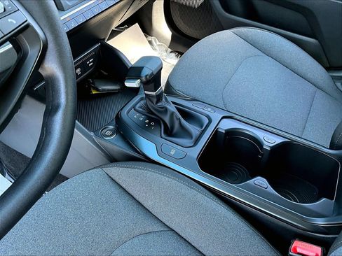 Used 2025 Kia K4 FWD image 18