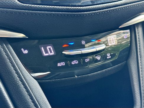 Used 2019 Cadillac XT5 Luxury FWD image 15