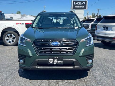 Used 2023 Subaru Forester AWD/4WD image 6