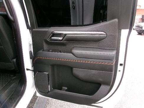 Used 2023 GMC Sierra 1500 AT4 w/ AT4 Premium Package image 14