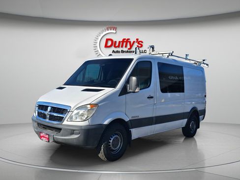 Used 2008 Dodge Sprinter 2500 RWD image 10