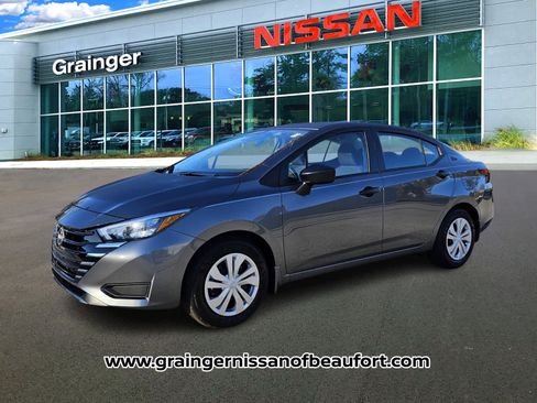 Used 2025 Nissan Versa S w/ Trunk Package image 2