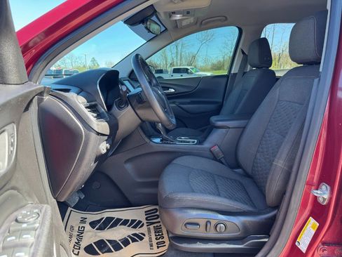 Used 2018 Chevrolet Equinox LT image 15